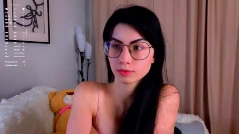 Snapshot of laureljarrar chatting on October 16, 11:57 am Arline online show from October 16, 11:57 am