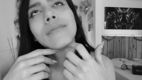 Lauren online show from December 14, 5:36 pm