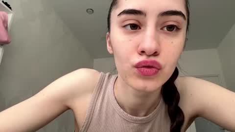 laurenadupuy online show from July 30, 1:23 pm
