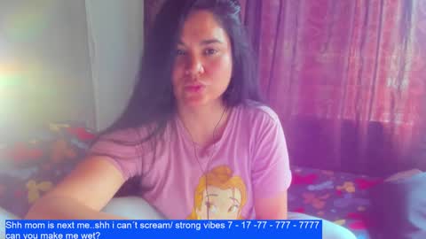 Snapshot of laurengirls1 chatting on March 12, 5:07 pm onlyfan laureng7 - 7 laureng2 online show from March 12, 5:07 pm