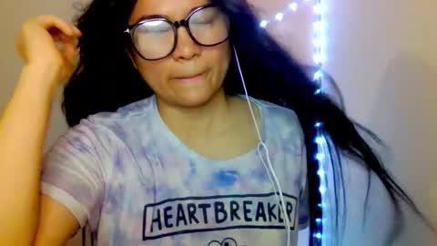 Snapshot of laurengirls1 chatting on October 11, 2:27 am onlyfan laureng7 - 7 laureng2 online show from October 11, 2:27 am
