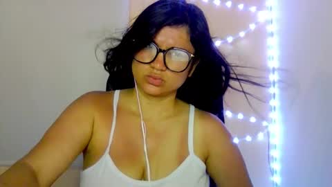 Snapshot of laurengirls1 chatting on October 14, 3:03 pm onlyfan laureng7 - 7 laureng2 online show from October 14, 3:03 pm