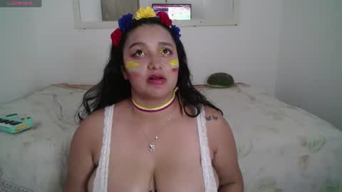 laurenkenner28_ online show from July 7, 8:33 pm