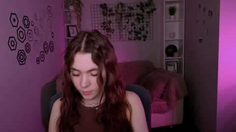 Laure online show from May 7, 11:36 am