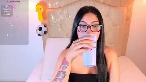 laurenn_smitth online show from July 16, 12:54 pm
