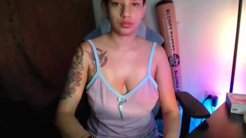 Lauren online show from December 16, 2:38 pm