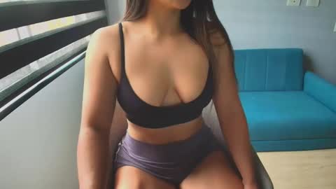Snapshot of lauri_fit chatting on October 1, 6:57 pm Lauri online show from October 1, 6:57 pm
