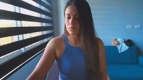 Snapshot of lauri_fit chatting on September 9, 9:25 pm Lauri online show from September 9, 9:25 pm