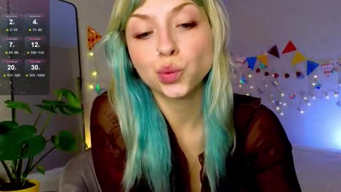 Snapshot of lavenly chatting on October 10, 3:06 pm Melissa online show from October 10, 3:06 pm
