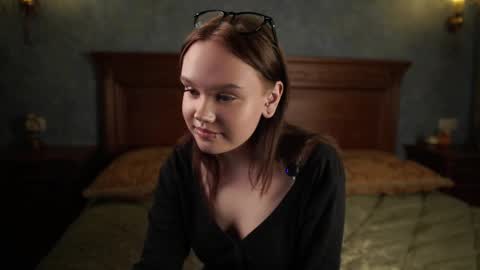 Sara online show from March 18, 2:38 am