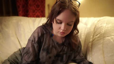 Sara online show from March 13, 3:46 pm