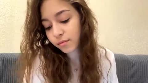 Elina online show from June 25, 8:08 am