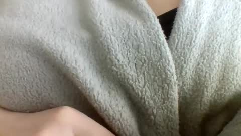 layannalea online show from June 29, 7:24 pm