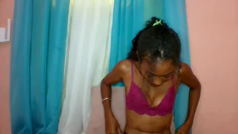 layannek online show from June 22, 5:37 am
