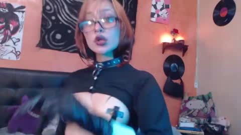 layla_quinn online show from July 11, 3:12 pm