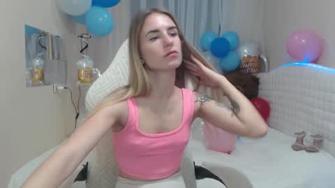 laymablast online show from October 4, 7:14 am