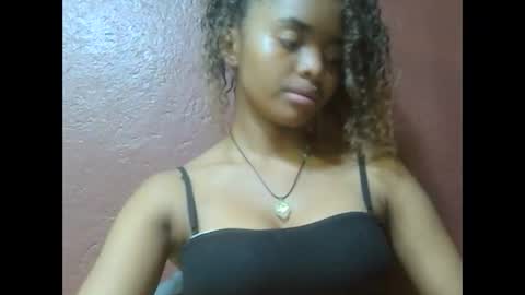 Snapshot of lea96546 chatting on September 17, 7:39 am lea96546 online show from September 17, 7:39 am