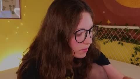 Lea online show from October 19, 6:10 pm