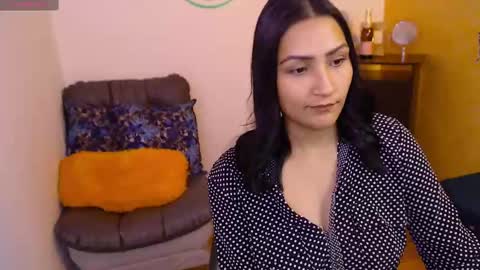 Snapshot of leah_666 chatting on February 10, 1:44 pm leah 666 online show from February 10, 1:44 pm
