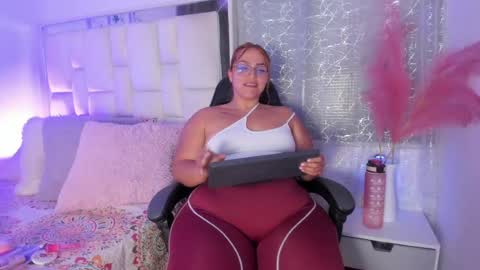 Leah  online show from June 22, 3:11 am