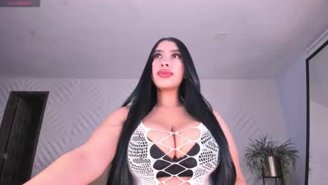 leahlombardi_ online show from November 6, 3:56 am