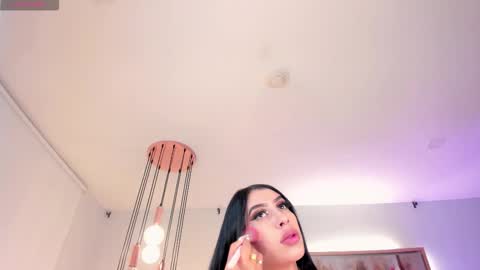 leahlombardi_ online show from January 7, 3:10 am