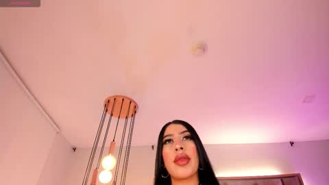 leahlombardi_ online show from November 22, 3:31 am