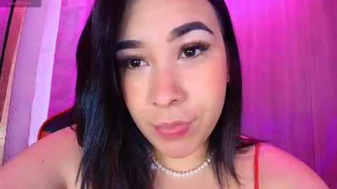 Snapshot of leahtemptation chatting on October 12, 10:01 pm leah online show from October 12, 10:01 pm