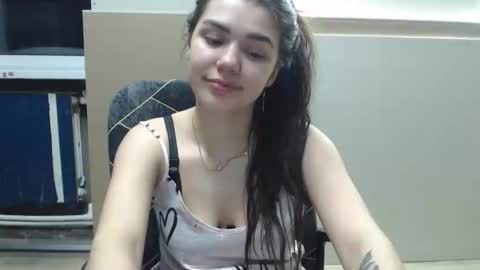 Liya online show from February 23, 10:53 pm