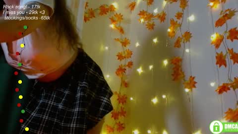 Snapshot of leia_bell chatting on October 4, 7:29 pm hey Im Leia and I love rock online show from October 4, 7:29 pm