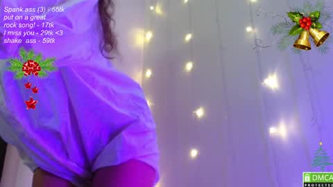 Snapshot of leia_bell chatting on December 7, 4:36 pm hey Im Leia and I love rock online show from December 7, 4:36 pm
