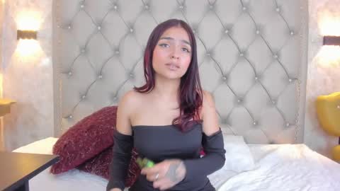 LEIGH ANGELS online show from February 21, 9:43 pm