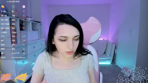 Leighla online show from October 21, 1:42 am