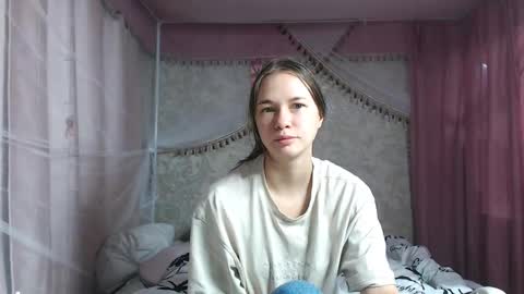 leila_bambi_ online show from November 22, 12:19 pm