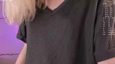leilalafleur_ online show from July 18, 6:06 am