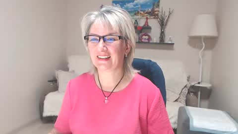 Leila Kinky online show from July 6, 5:24 am