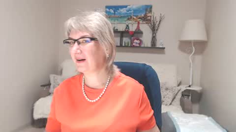 Leila Kinky online show from August 1, 4:58 am