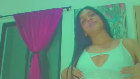 leily online show from December 2, 8:31 pm