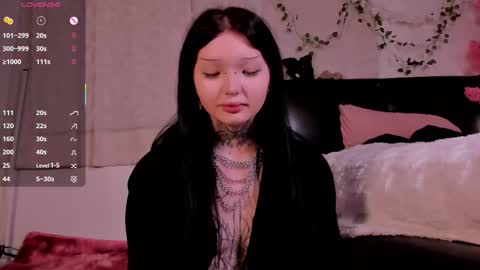Snapshot of lein_bone chatting on October 10, 9:20 pm Lein online show from October 10, 9:20 pm