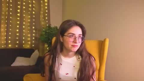 Snapshot of lekishaoderkirk chatting on October 23, 7:09 pm Luna online show from October 23, 7:09 pm
