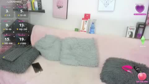 lele_699 online show from June 24, 5:28 am