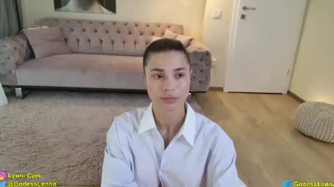 Lenna Goddess online show from July 7, 3:20 am