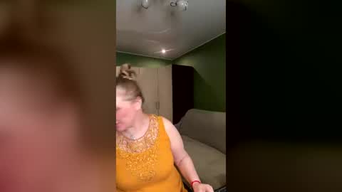 Leona tracie online show from June 16, 2:56 am