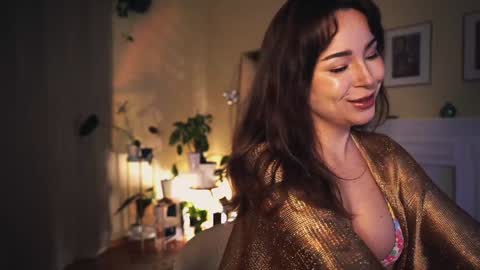 Leo online show from February 7, 10:20 pm