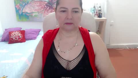 leonela   online show from March 5, 12:06 am