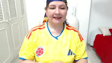 leonela   online show from June 18, 4:14 am