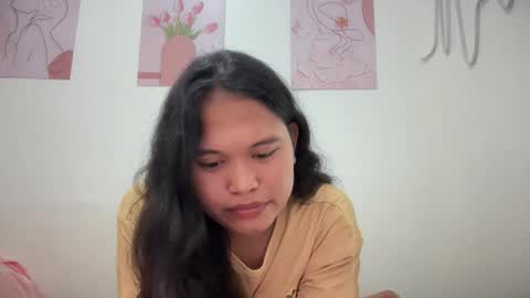 Jenn online show from May 8, 2:26 am