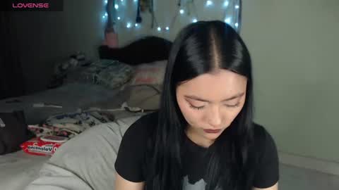 Leslie online show from June 12, 1:35 am