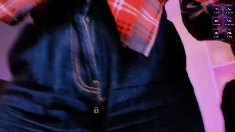 leslie_bird online show from March 13, 10:16 am