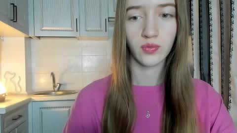  LESLIE   online show from November 21, 2:02 am